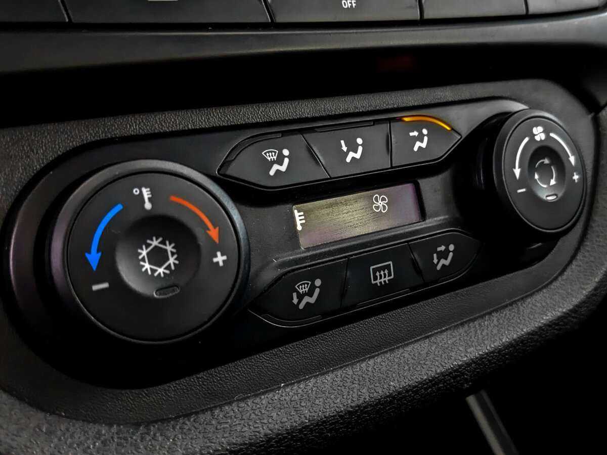 Lada (ВАЗ) Vesta, 2018 - Фото №20