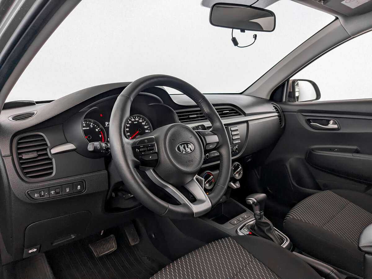 Kia Rio X-Line, 2019 - Фото №13