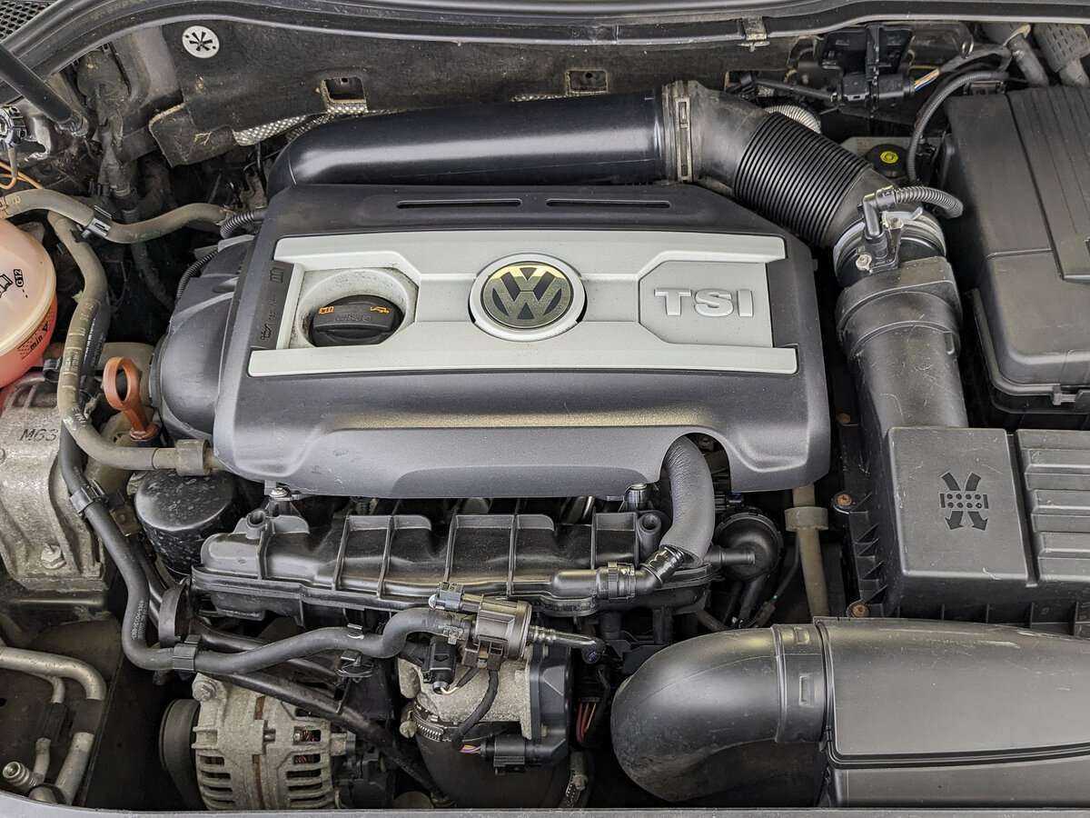 Volkswagen Passat CC, 2012 - Фото №8