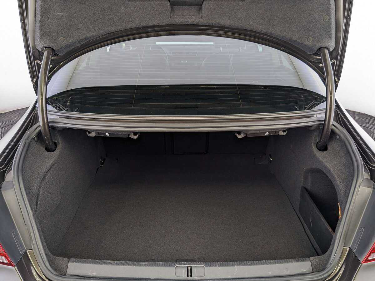 Volkswagen Passat CC, 2012 - Фото №9