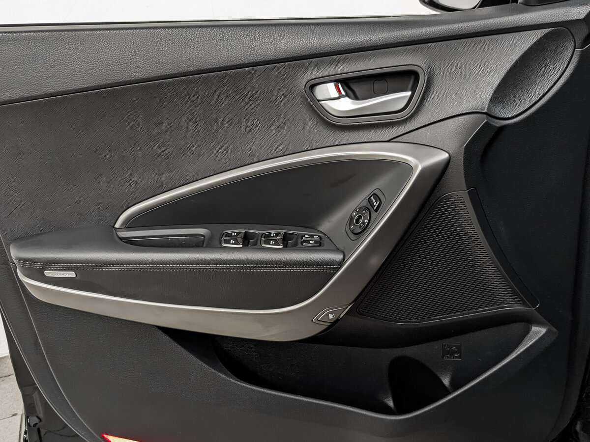 Hyundai Santa Fe, 2015 - Фото №13