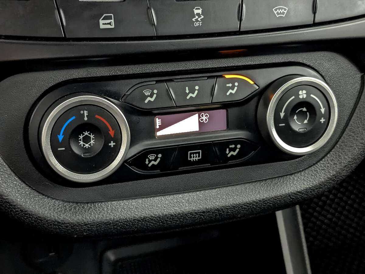 Lada (ВАЗ) Vesta, 2022 - Фото №16