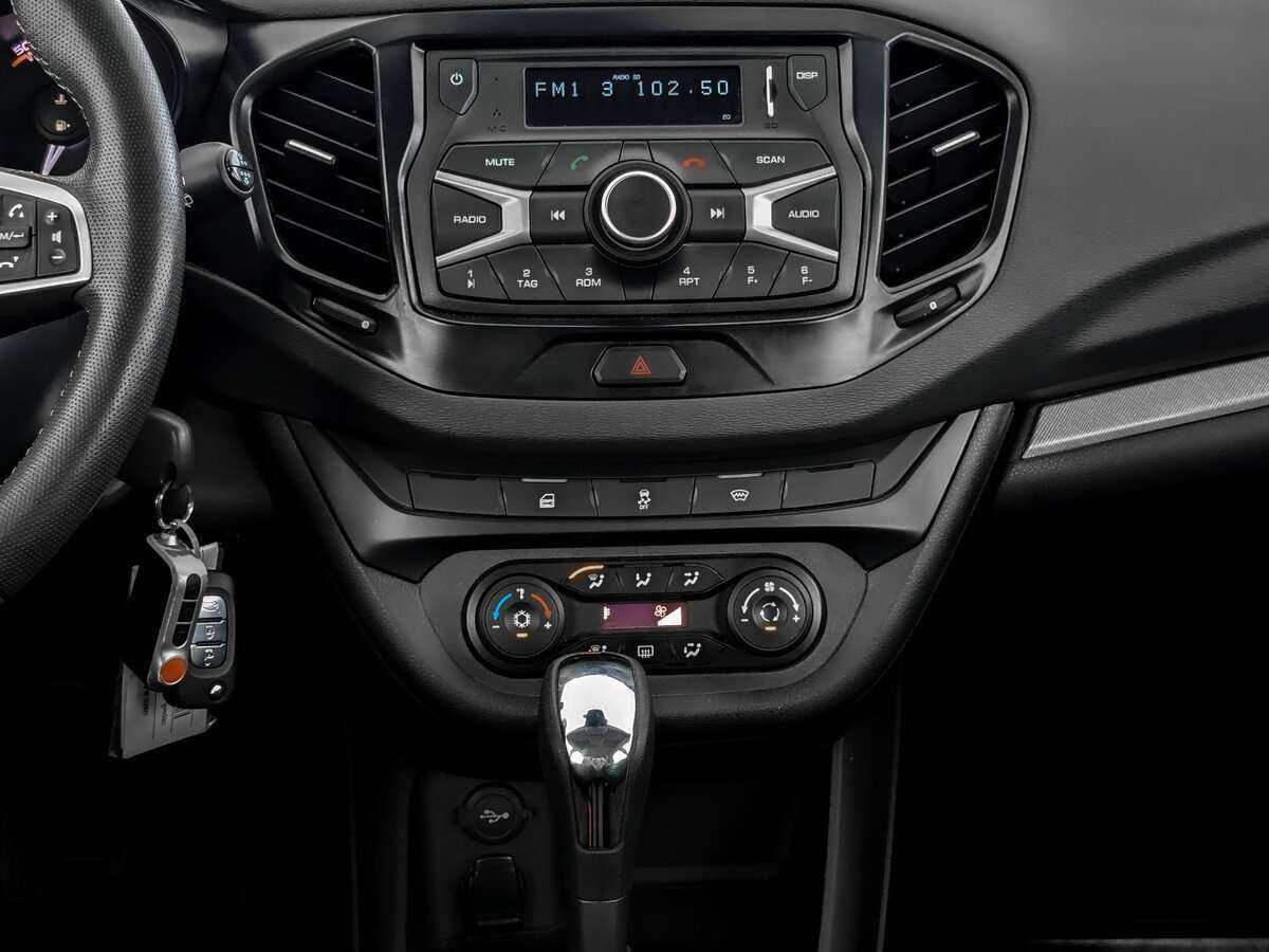 Lada (ВАЗ) Vesta SW, 2021 - Фото №12