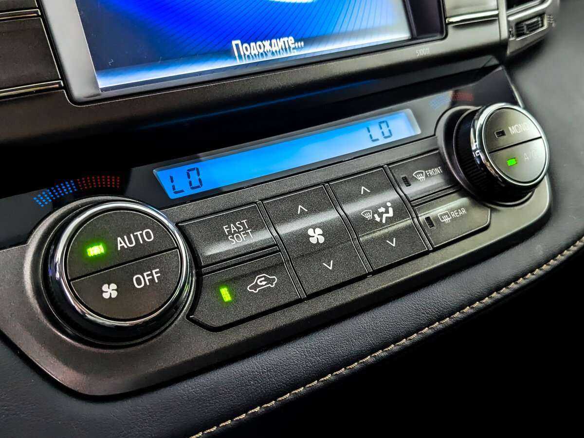 Toyota RAV4, 2014 - Фото №19