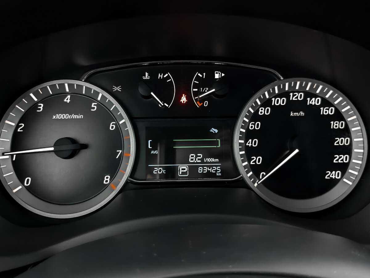 Nissan Tiida, 2015 - Фото №11