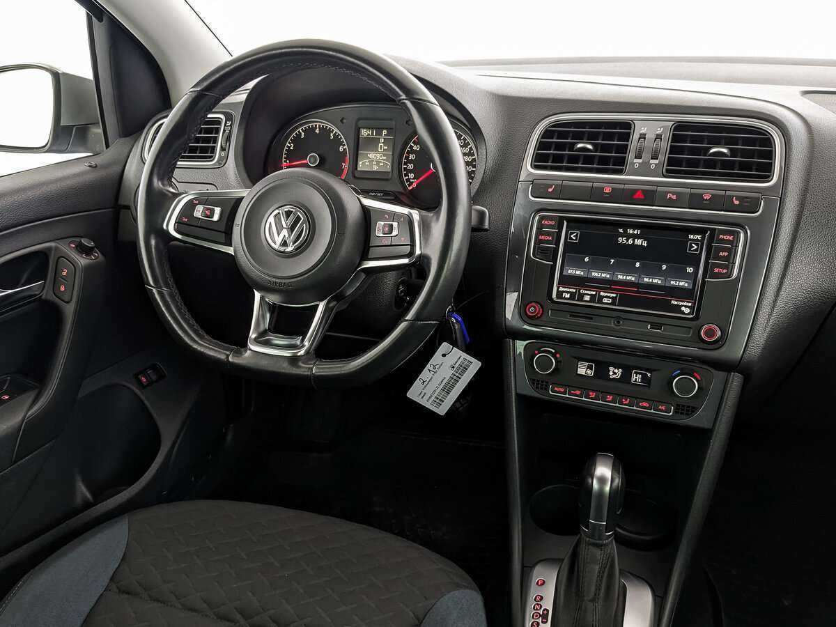 Volkswagen Polo, 2020 - Фото №16