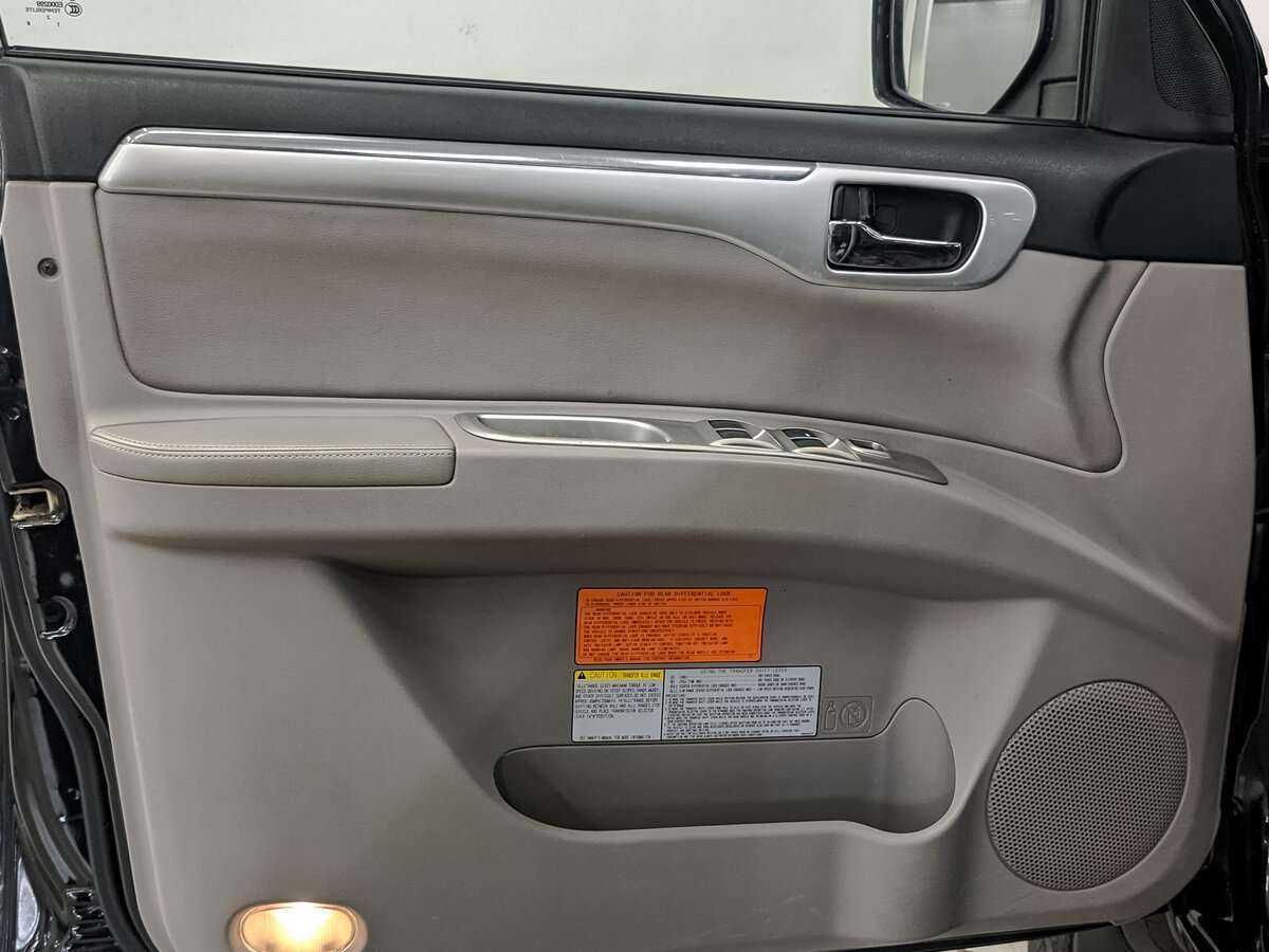 Mitsubishi Pajero Sport, 2012 - Фото №14