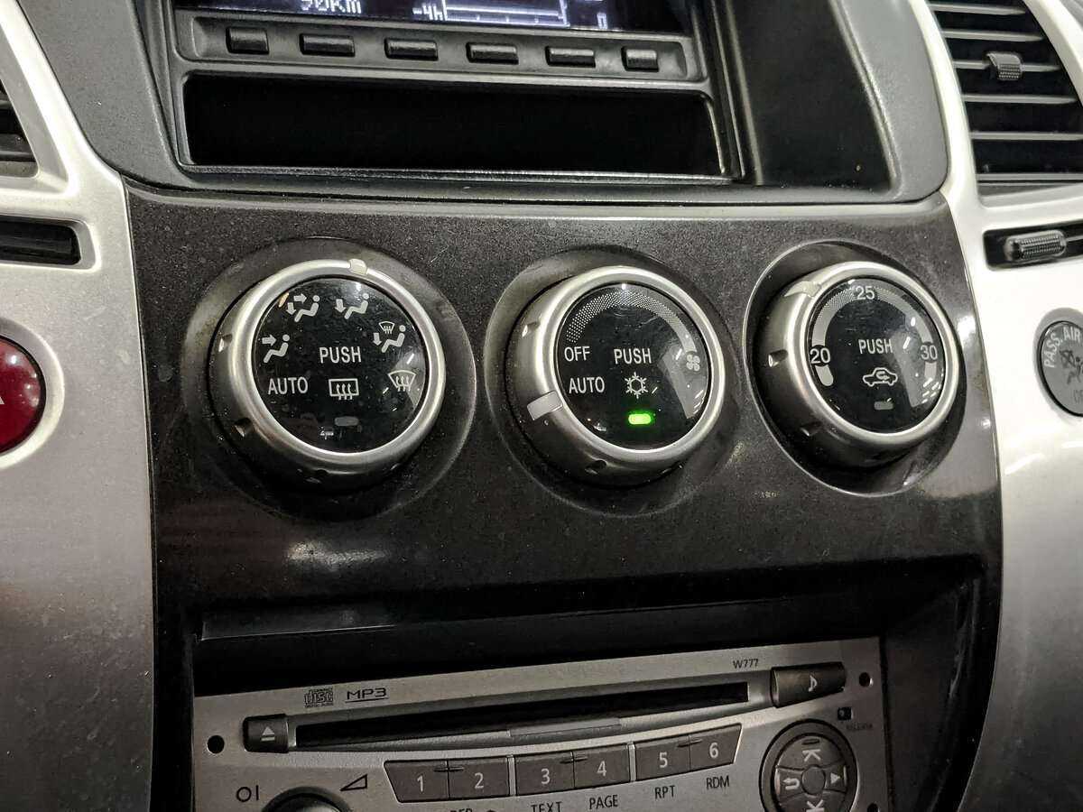 Mitsubishi Pajero Sport, 2012 - Фото №16