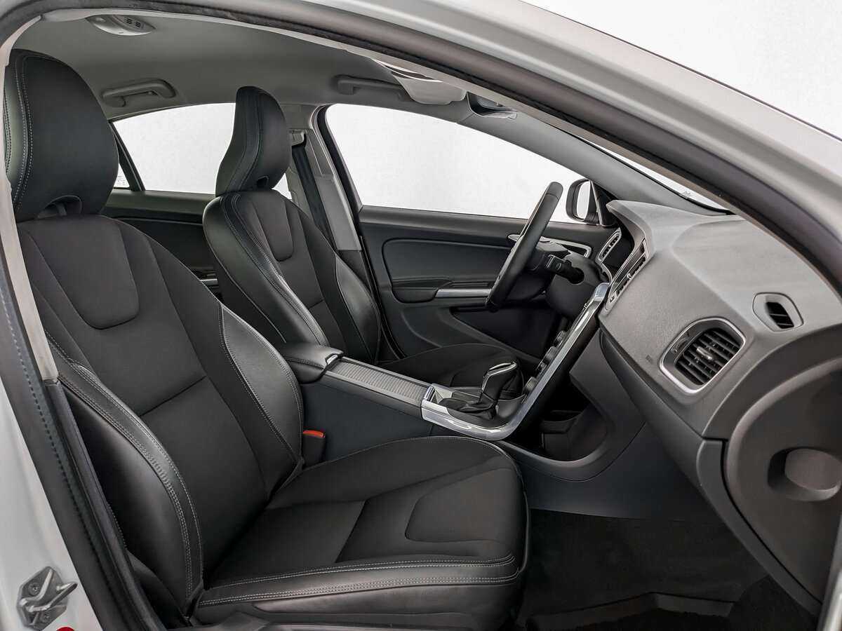 Volvo S60, 2015 - Фото №18