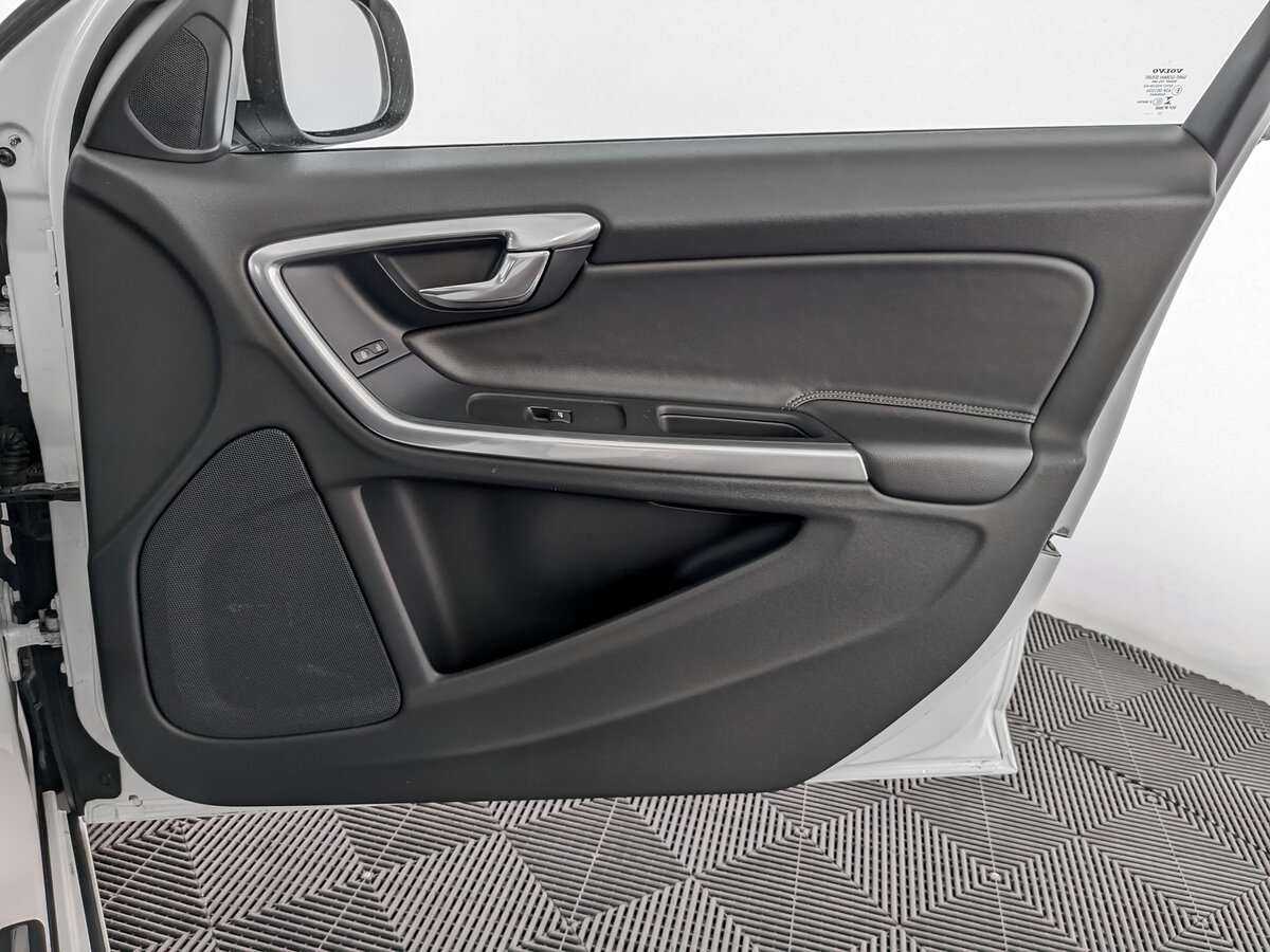 Volvo S60, 2015 - Фото №19