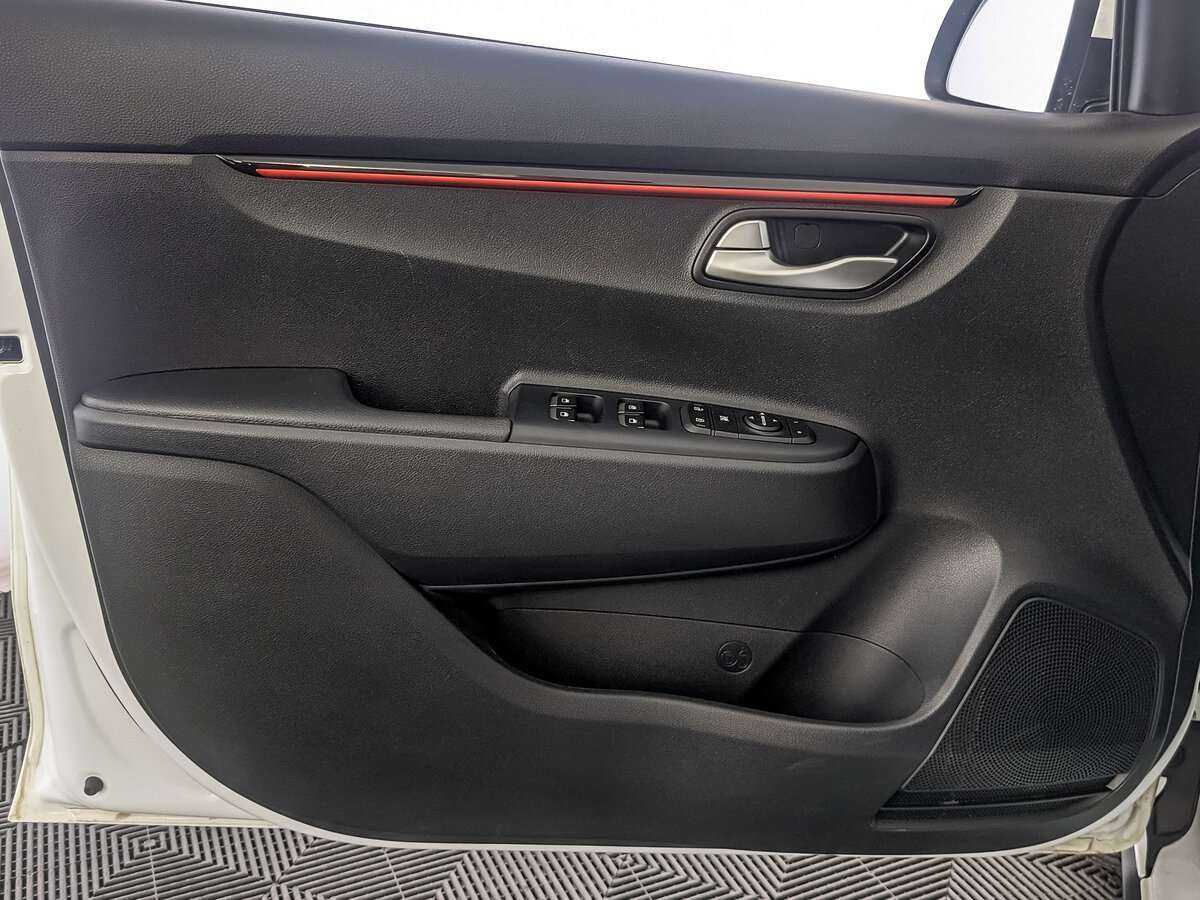 Kia Rio X-Line, 2020 - Фото №14