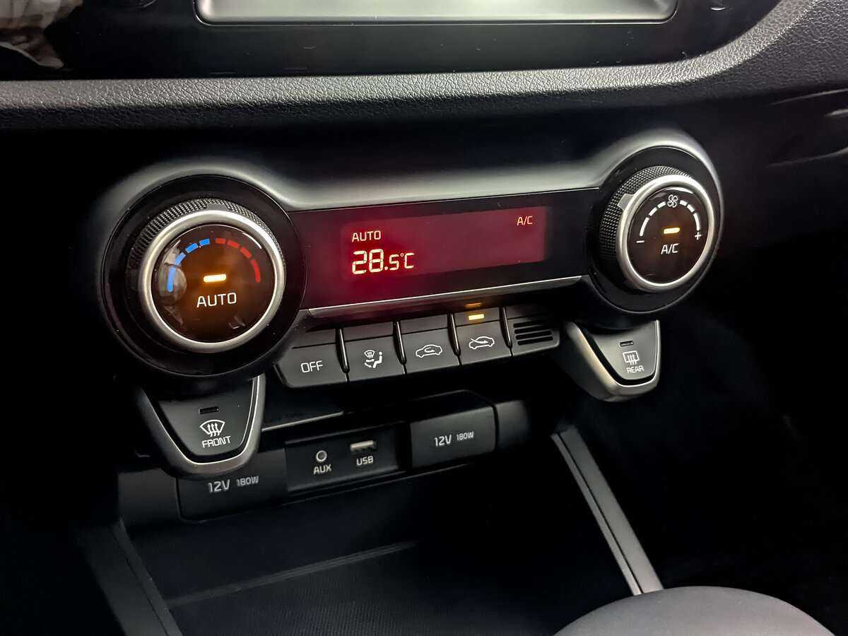 Kia Rio X-Line, 2020 - Фото №16