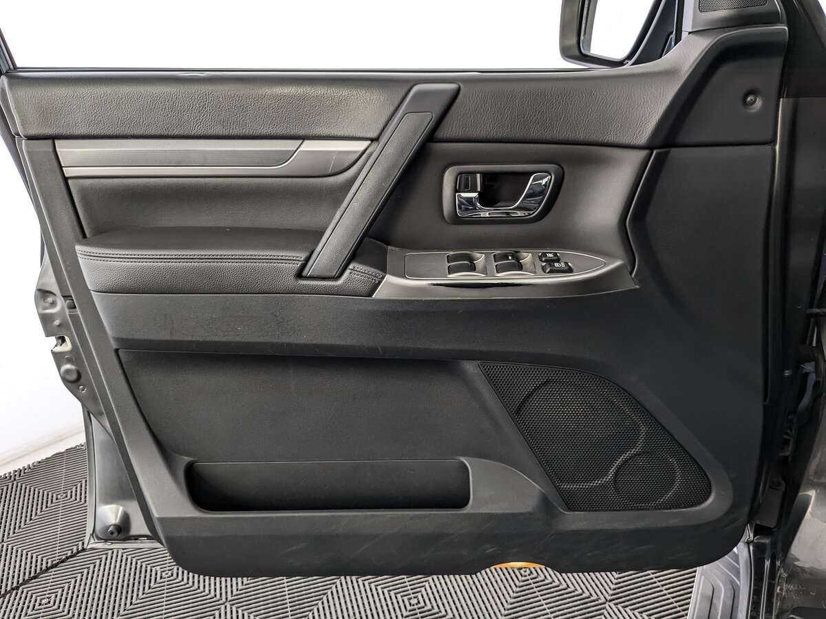 Mitsubishi Pajero, 2013 - Фото №18