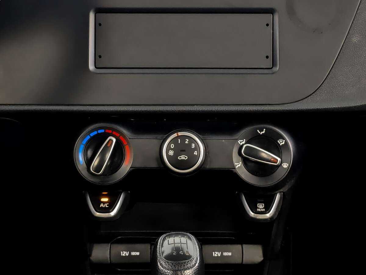 Kia Rio, 2021 - Фото №14