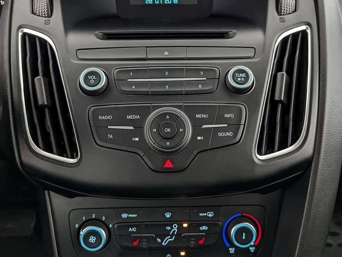 Ford Focus, 2018 - Фото №12