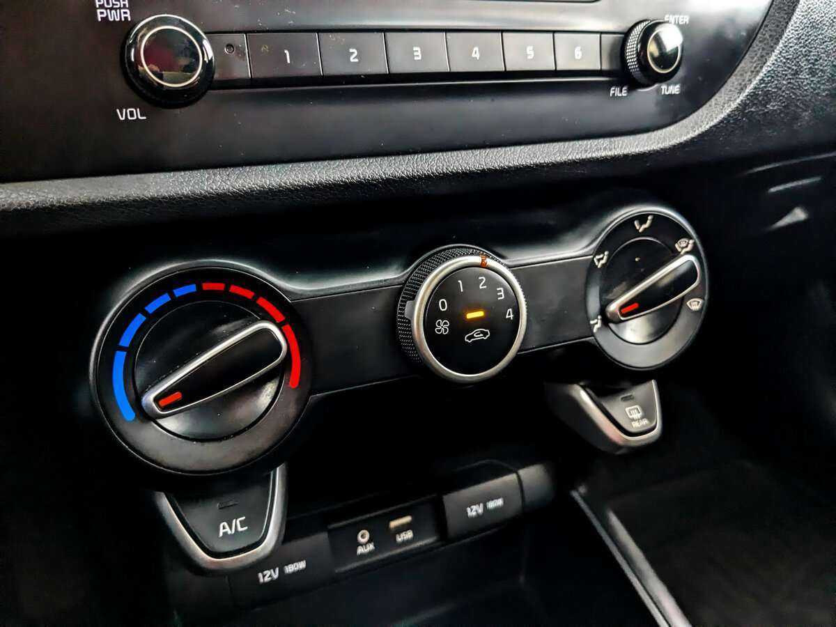 Kia Rio, 2019 - Фото №19