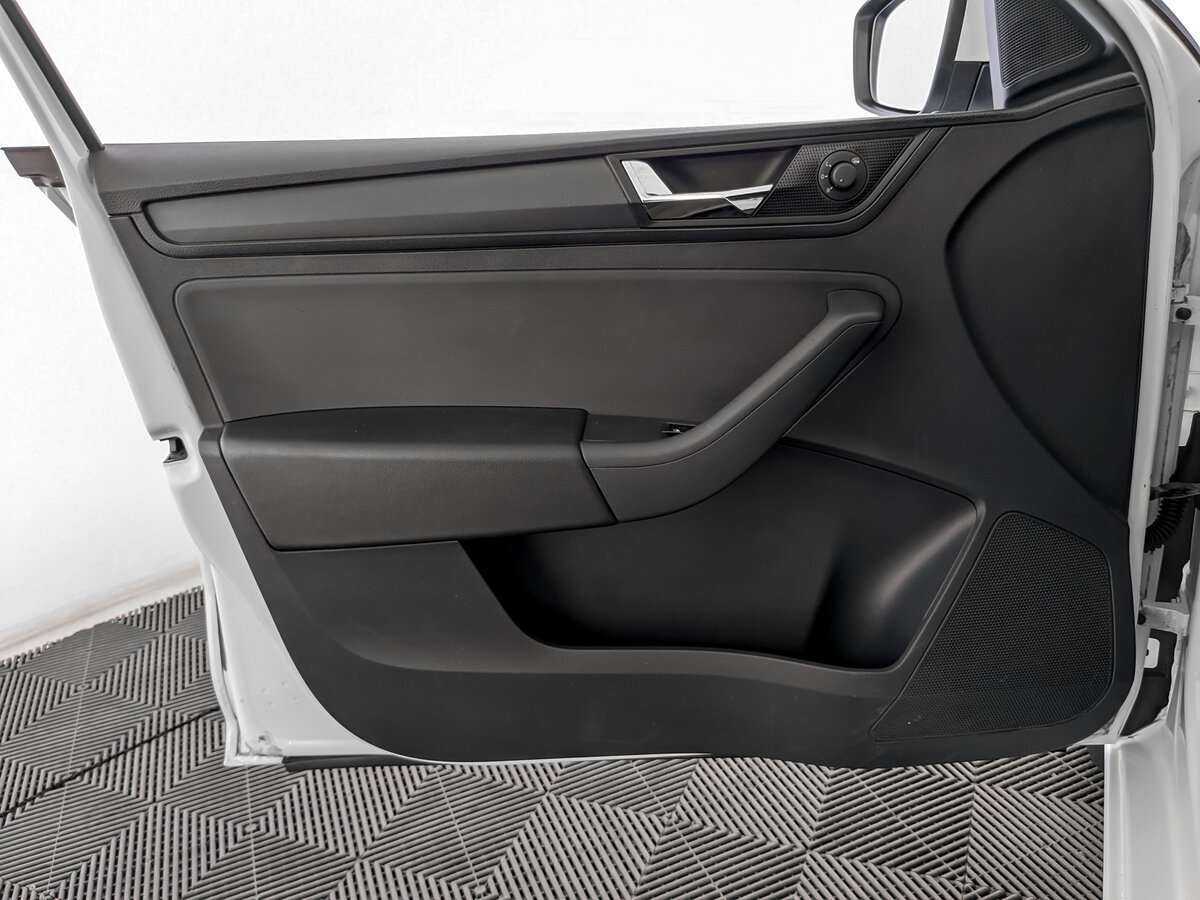 Skoda Rapid, 2017 - Фото №14