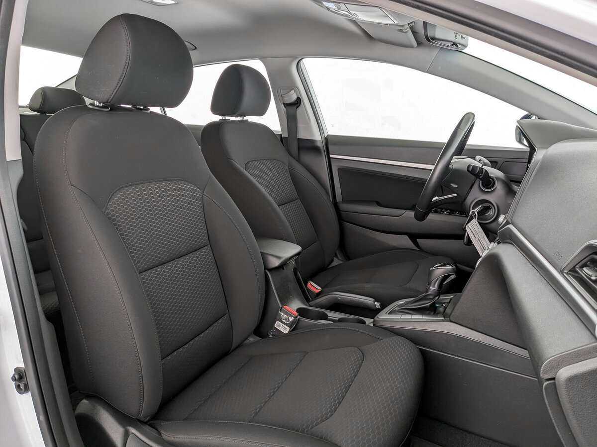 Hyundai Elantra, 2020 - Фото №18
