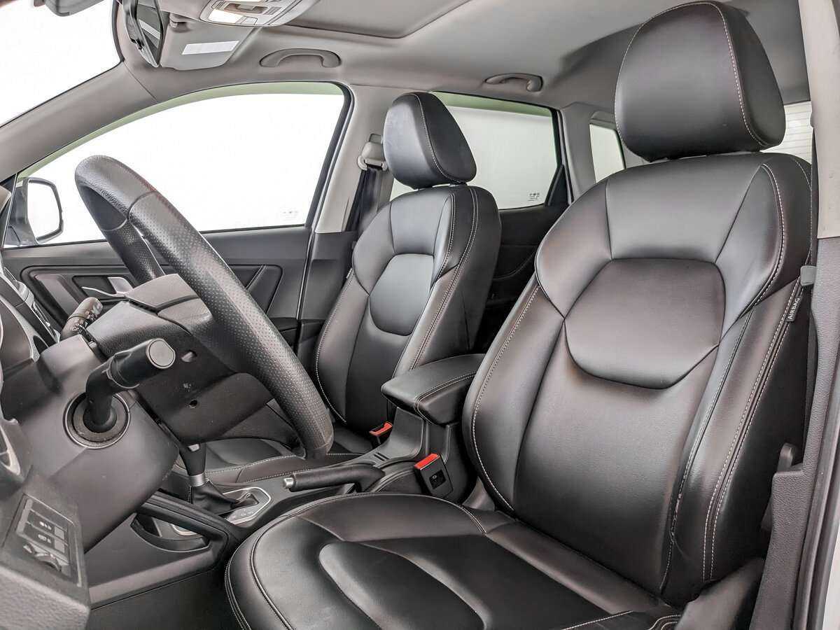 FAW Besturn X40, 2019 - Фото №15