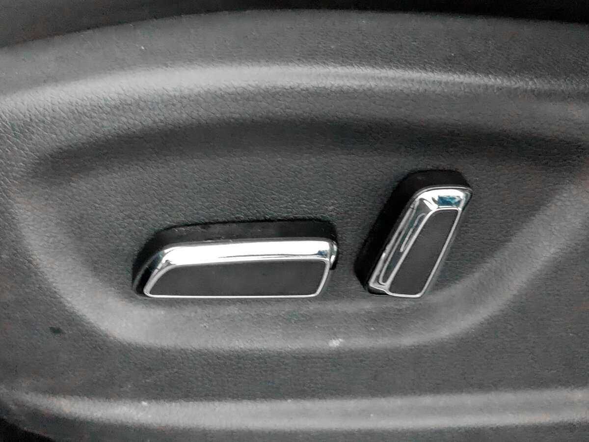 FAW Besturn X40, 2019 - Фото №16