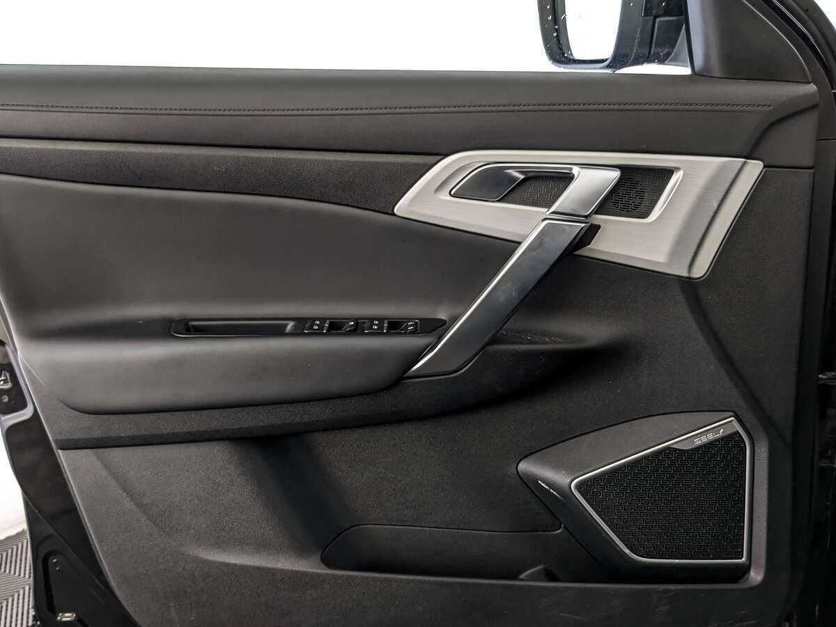 Geely Atlas, 2020 - Фото №13