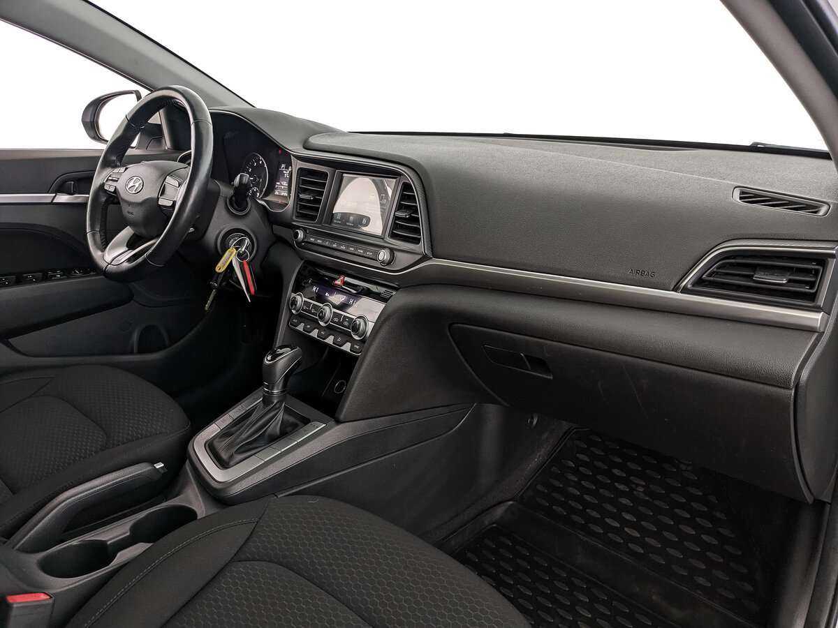 Hyundai Elantra, 2020 - Фото №8