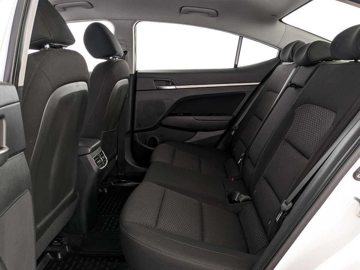 Hyundai Elantra, 2020 - Фото №13