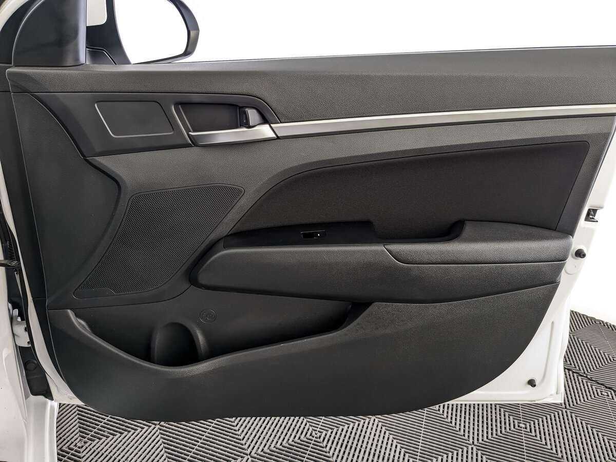 Hyundai Elantra, 2020 - Фото №20