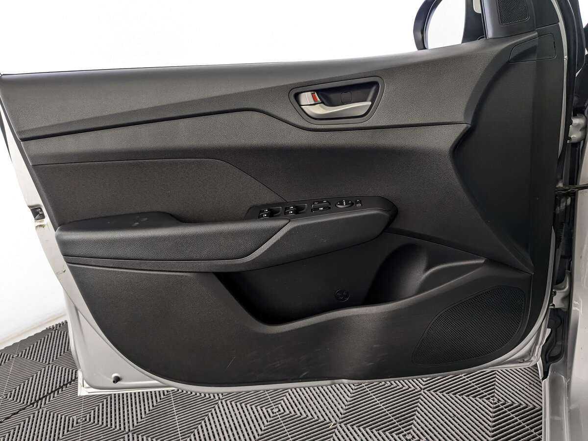 Hyundai Solaris, 2018 - Фото №14