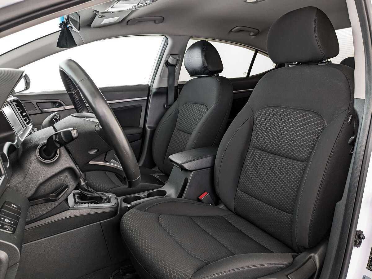 Hyundai Elantra, 2020 - Фото №15