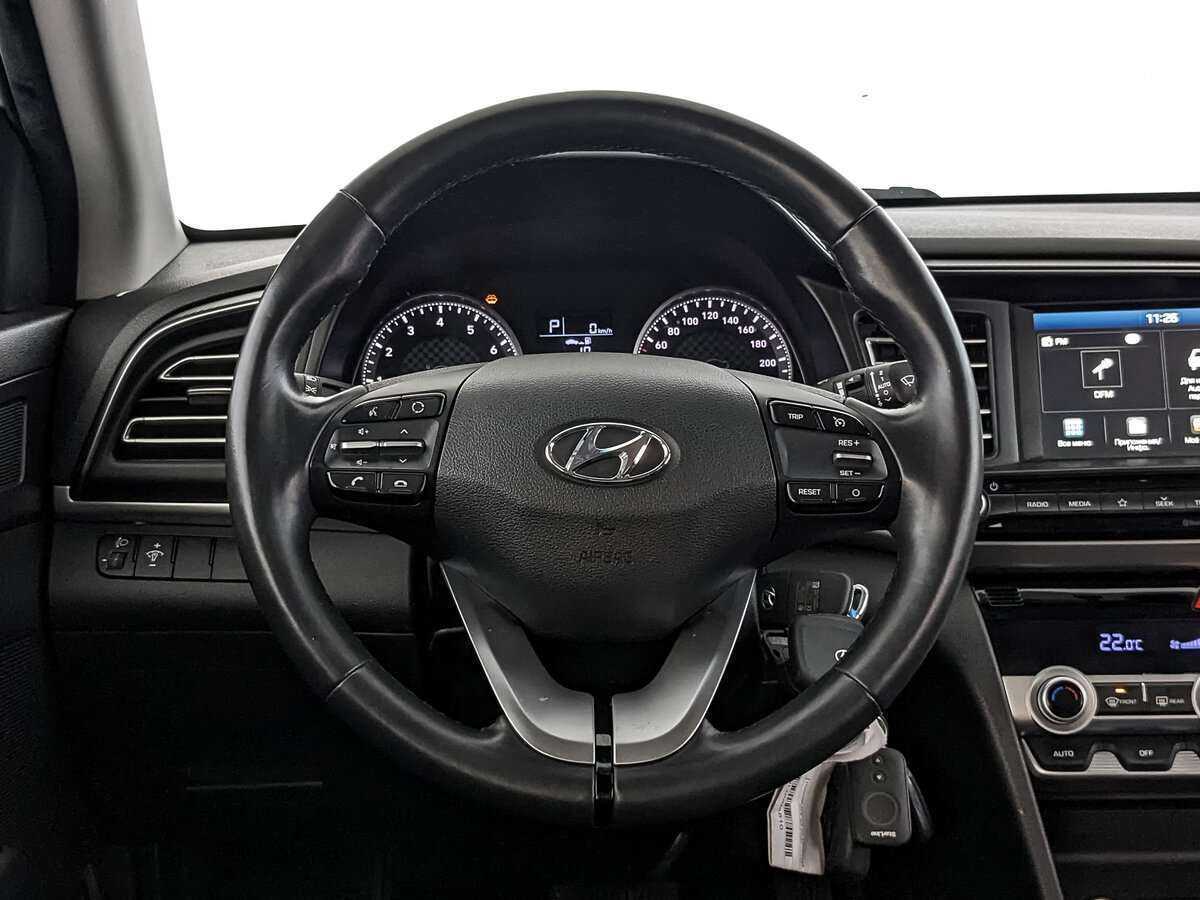 Hyundai Elantra, 2020 - Фото №17