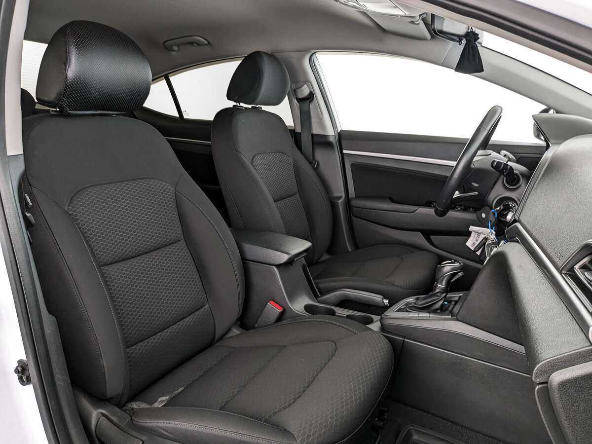Hyundai Elantra, 2020 - Фото №19