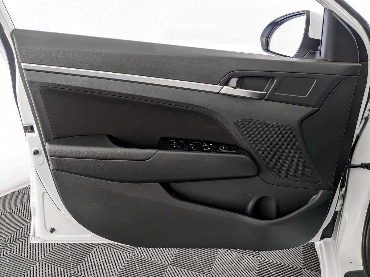 Hyundai Elantra, 2020 - Фото №14