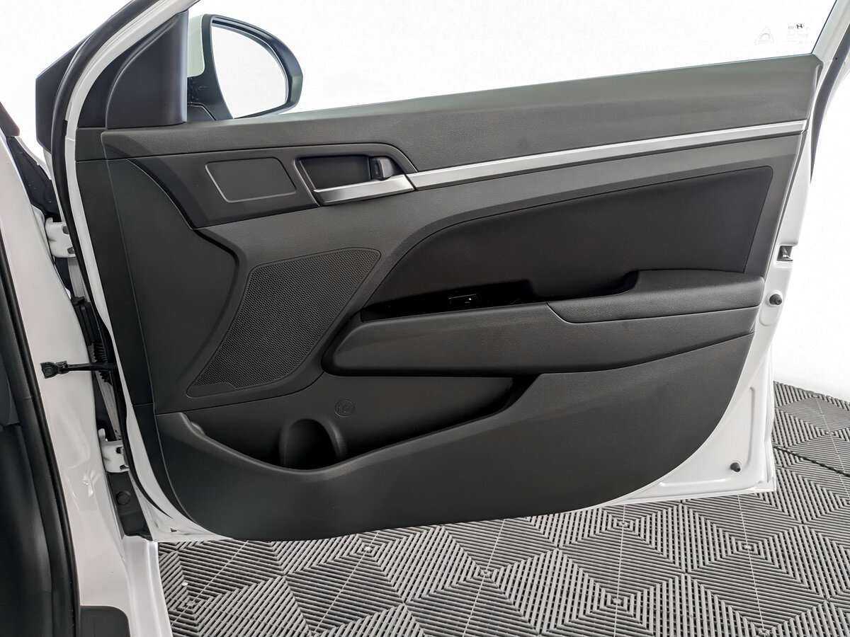 Hyundai Elantra, 2020 - Фото №18