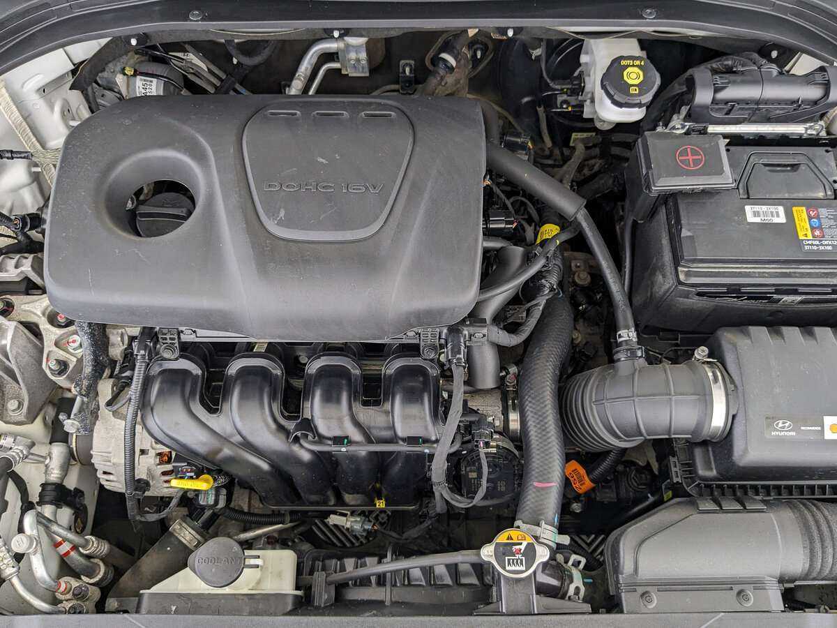 Hyundai Elantra, 2020 - Фото №8