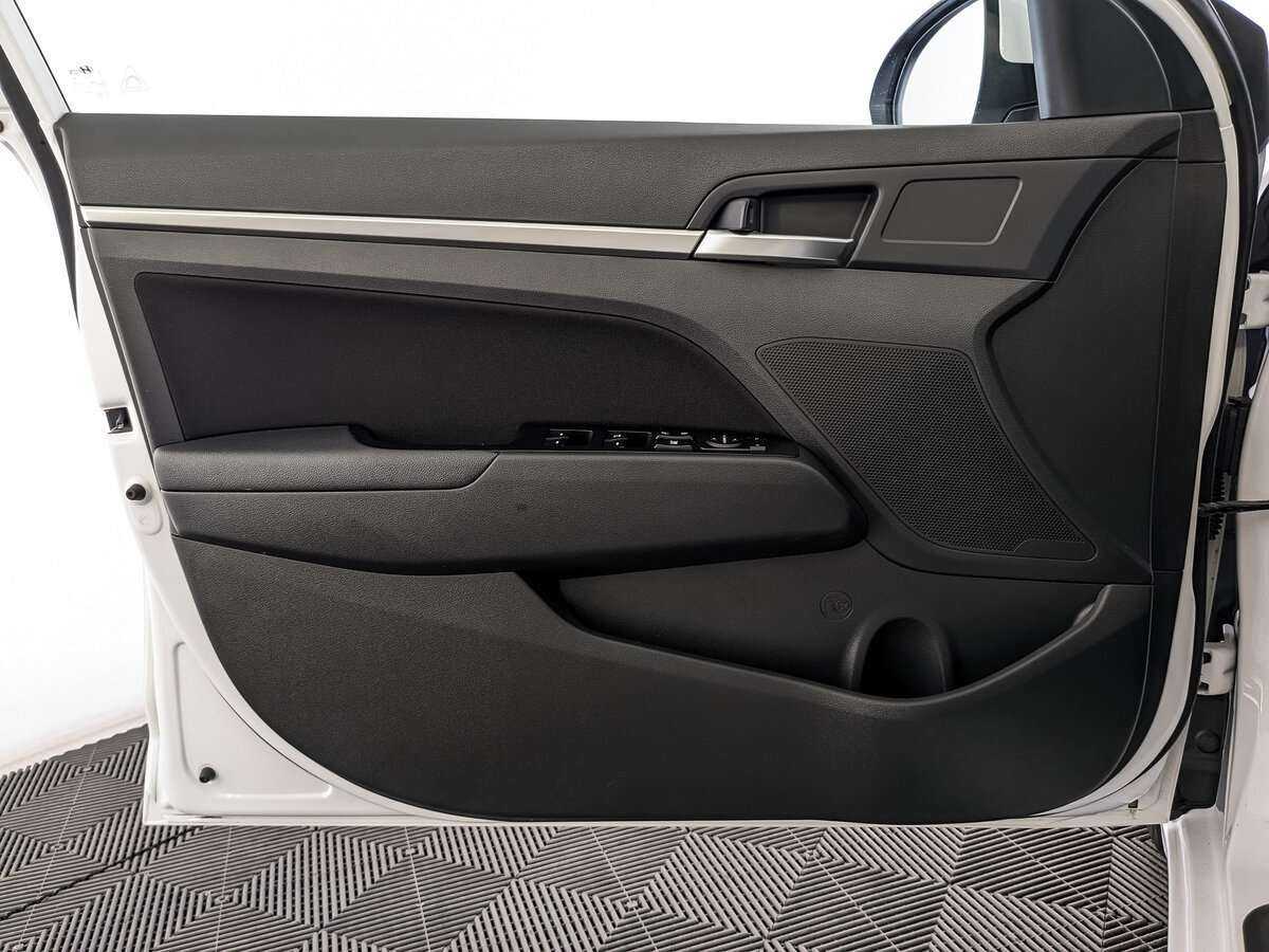 Hyundai Elantra, 2020 - Фото №18