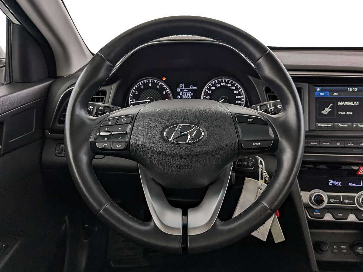Hyundai Elantra, 2020 - Фото №21