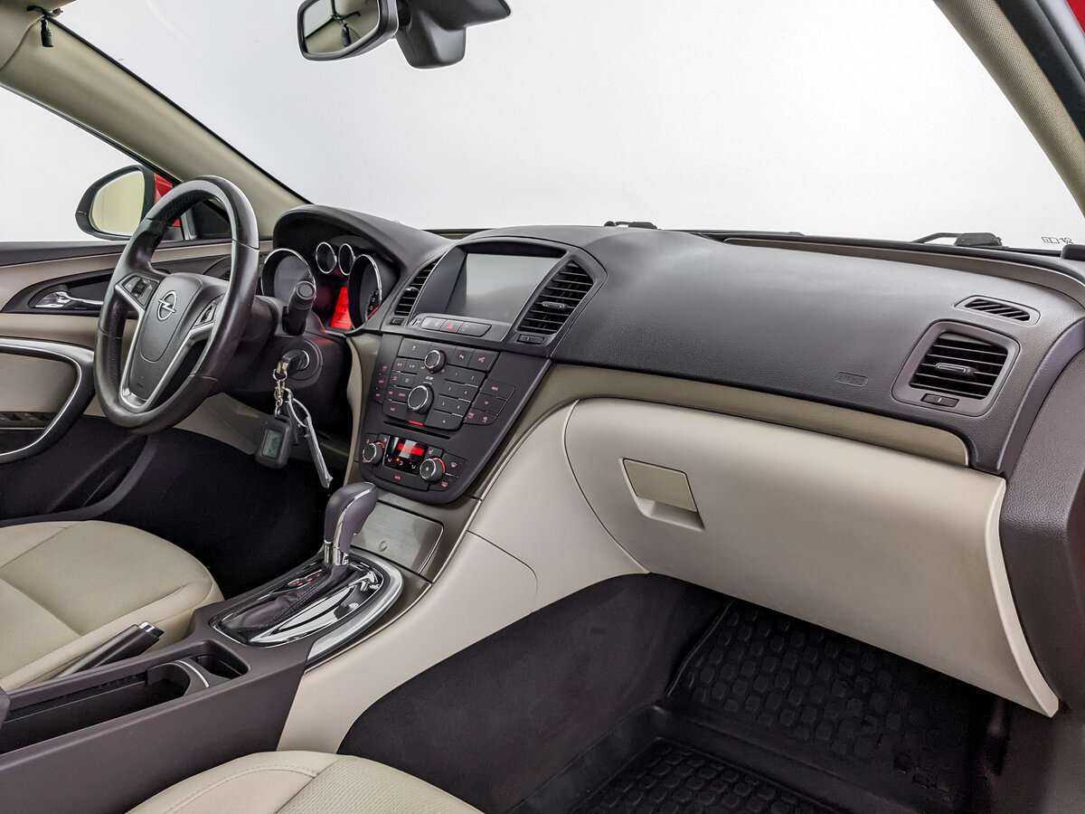 Opel Insignia, 2012 - Фото №8