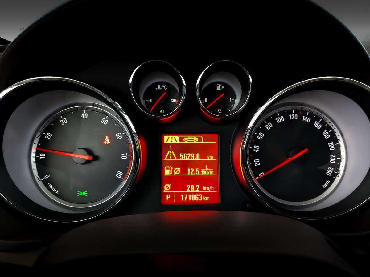 Opel Insignia, 2012 - Фото №10