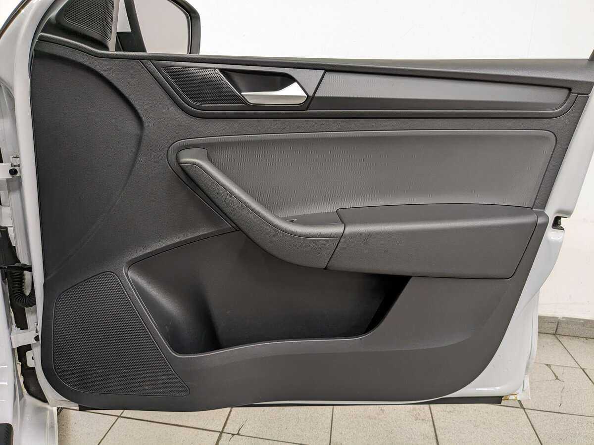 Volkswagen Polo, 2020 - Фото №20