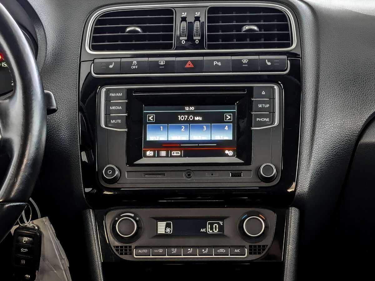 Volkswagen Polo, 2017 - Фото №12