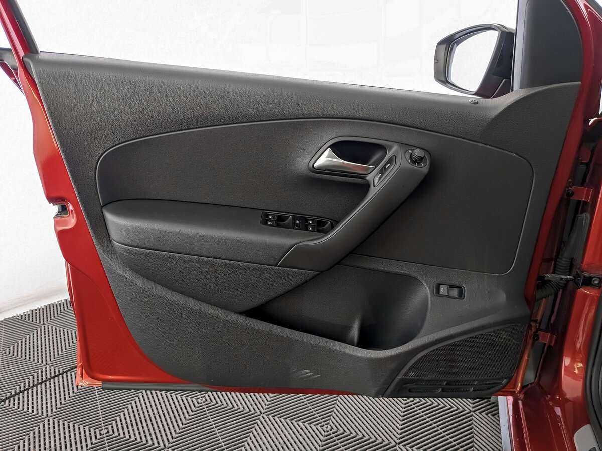 Volkswagen Polo, 2017 - Фото №14