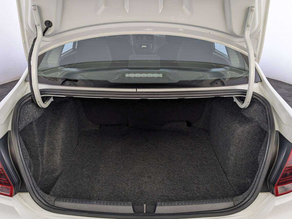 Volkswagen Polo, 2018 - Фото №9