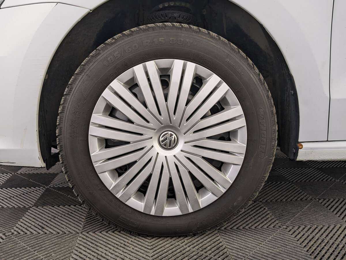 Volkswagen Polo, 2018 - Фото №11