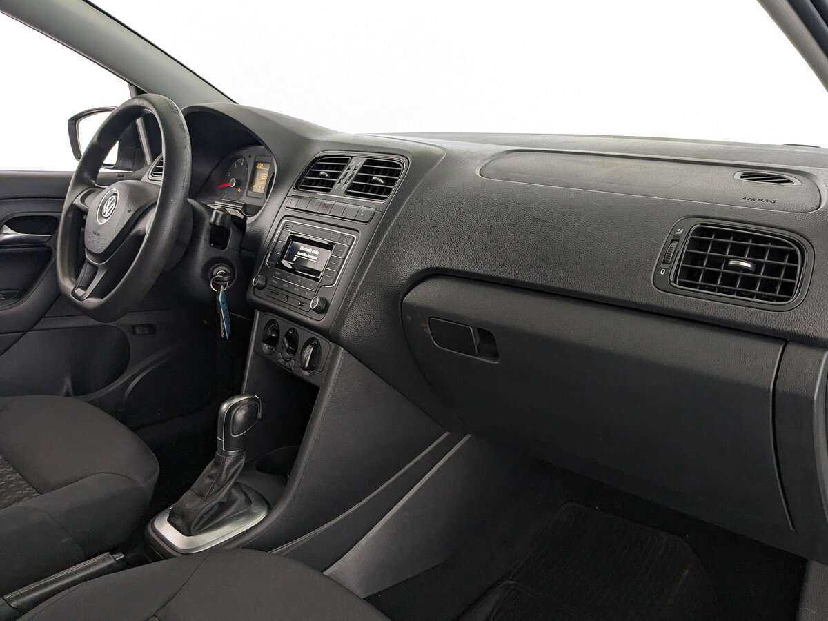 Volkswagen Polo, 2018 - Фото №12