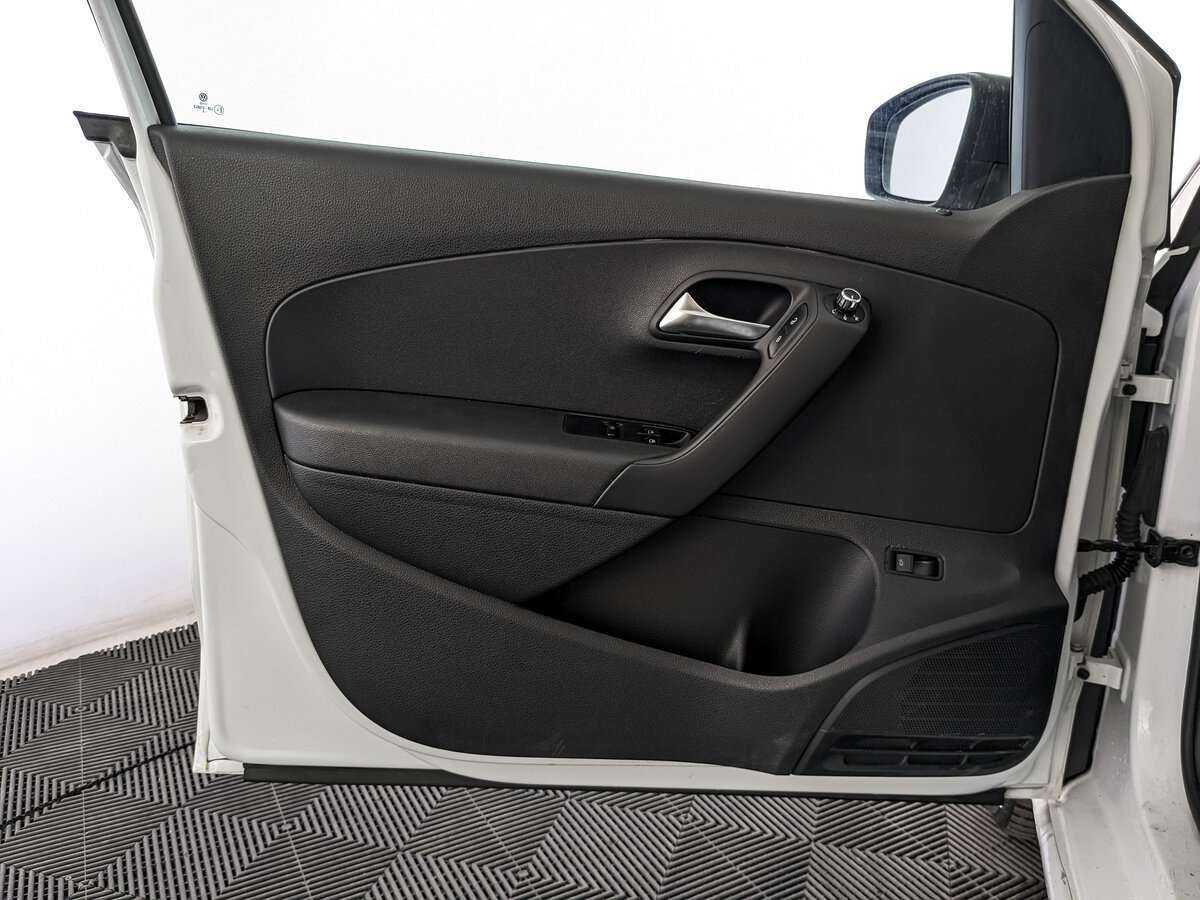 Volkswagen Polo, 2019 - Фото №17