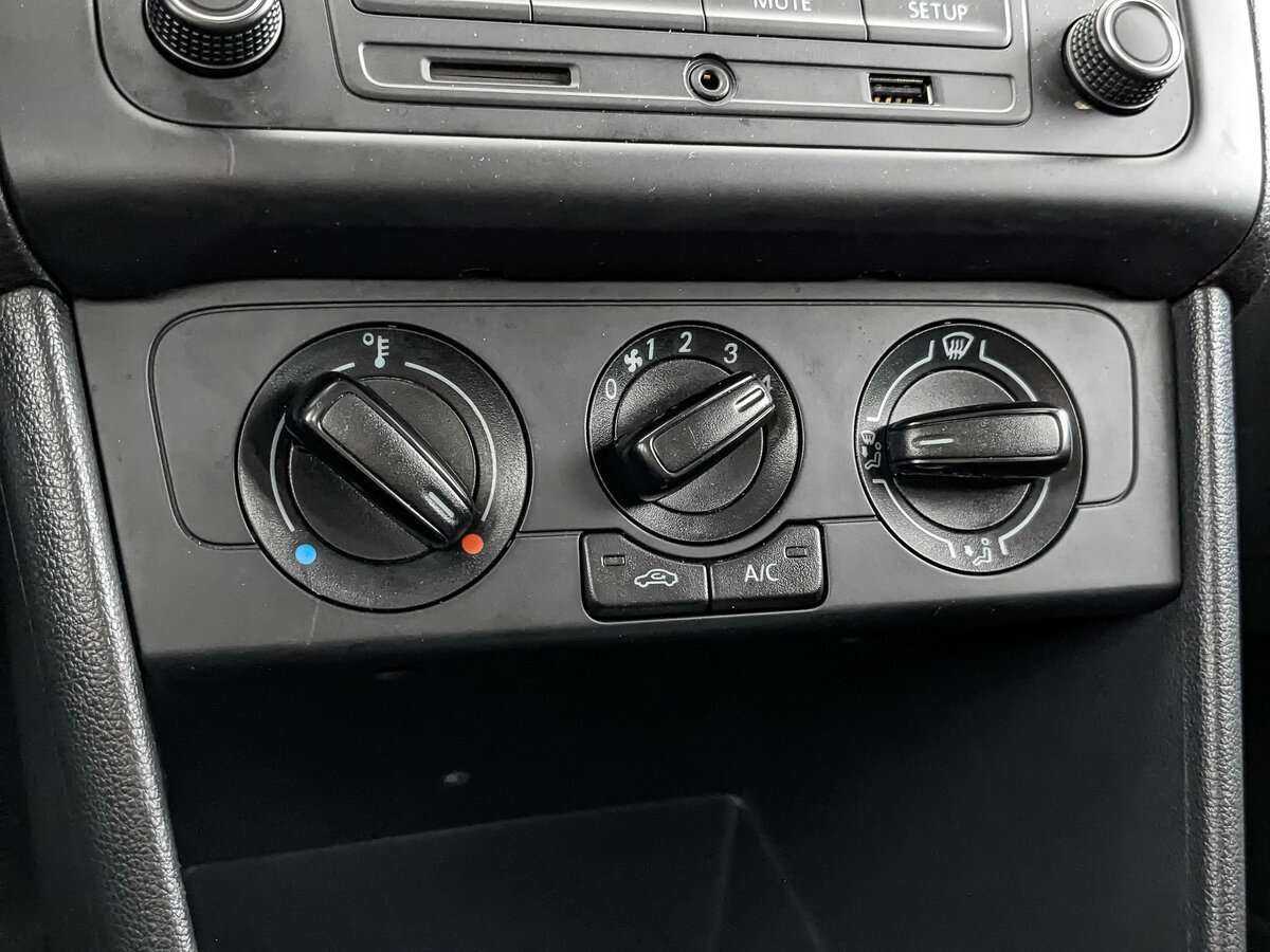 Volkswagen Polo, 2019 - Фото №19