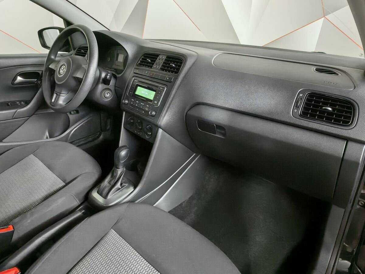 Volkswagen Polo, 2013 - Фото №8