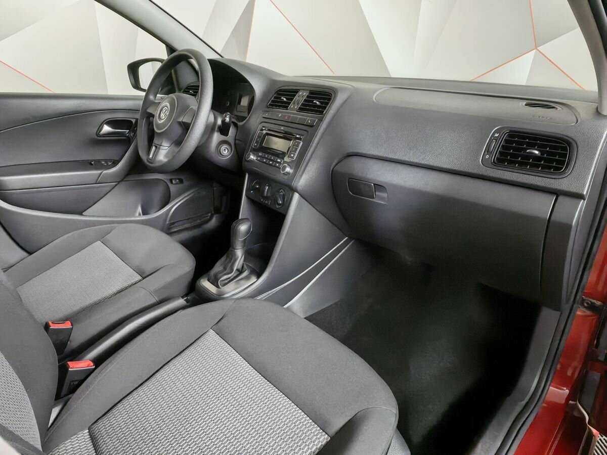 Volkswagen Polo, 2012 - Фото №8