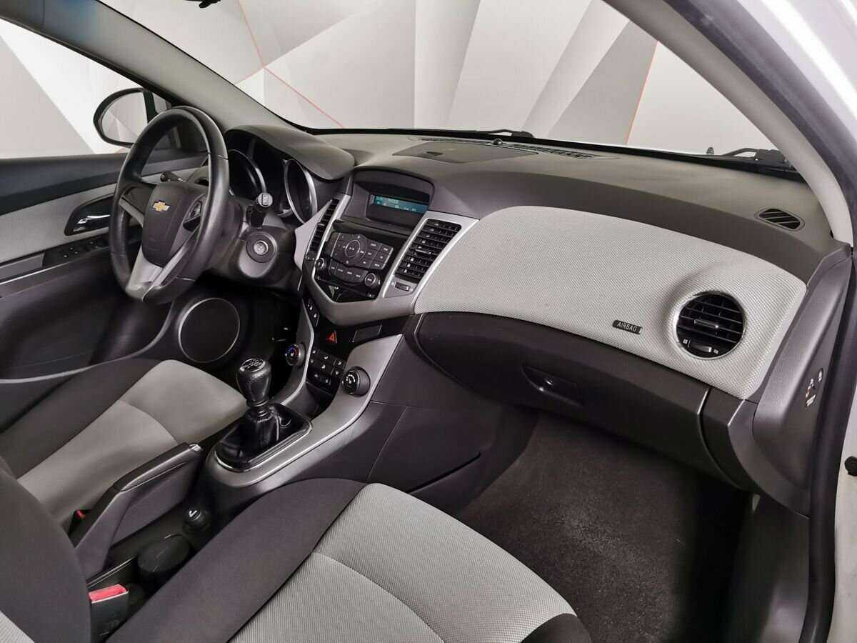 Chevrolet Cruze, 2012 - Фото №8